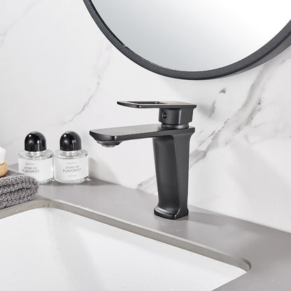 Modern Single-Hole Bathroom Sink Faucet, Single-Handle Brass Basin Faucet, Matte Black / Gunmetal / Chrome