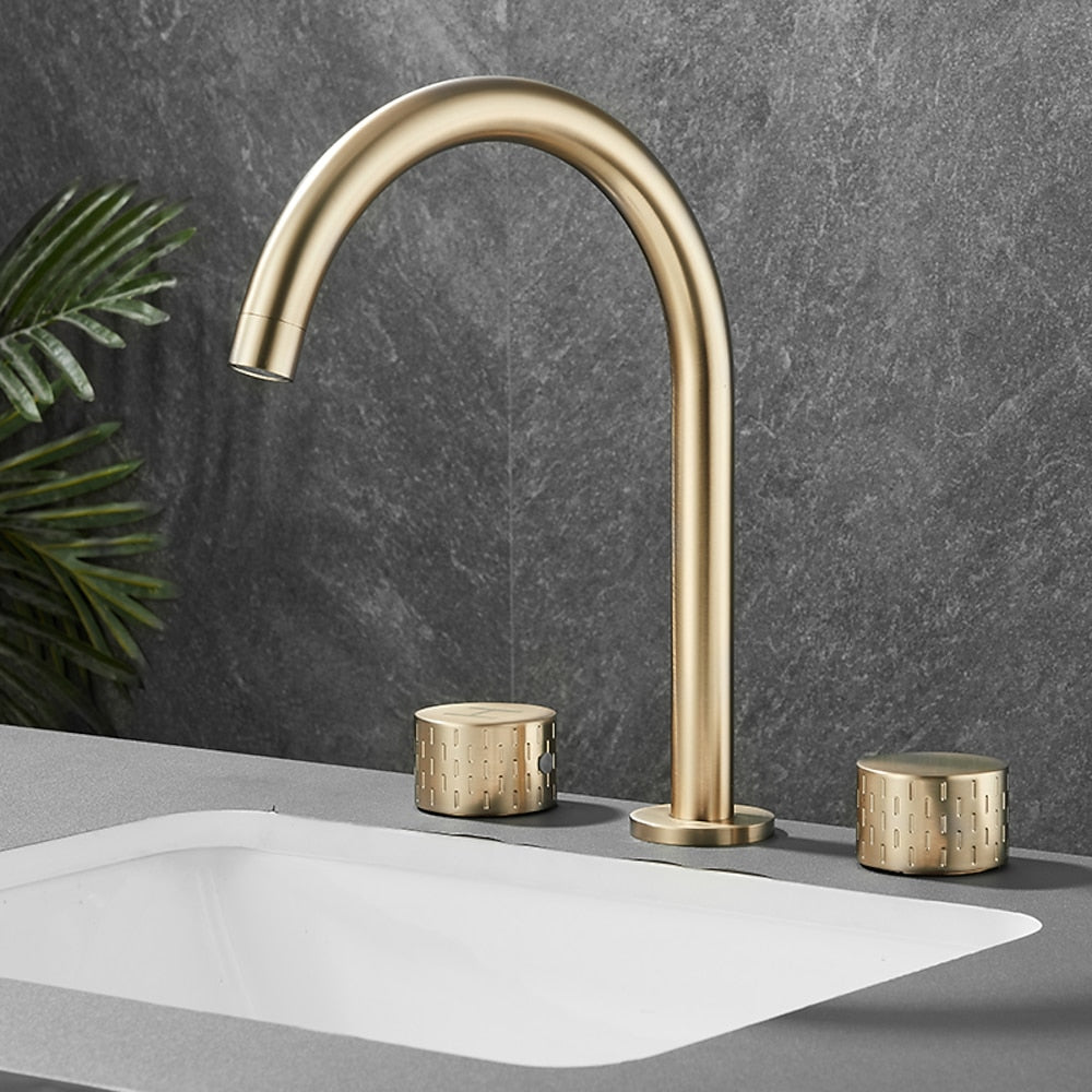 Swivel Spout 3-Hole Widespread Bathroom Sink Faucet, Dual-Handle Brass Faucet, Brushed Gold / Gunmetal / Matte Black / Chrome