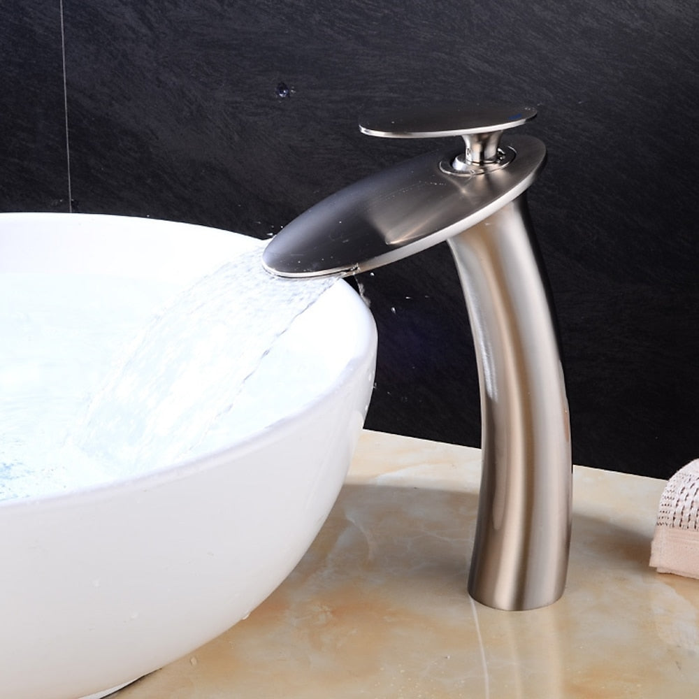 Modern Waterfall Bathroom Faucet, Single-Handle Brass Faucet, Matte Black / Chrome / Brushed Nickel / Brushed Gold / Polished Gold / Rose Gold / Oil-Rubbed Bronze / Venetian Bronze / Gunmetal / Matte White / Copper / Painted / Powder Coated
