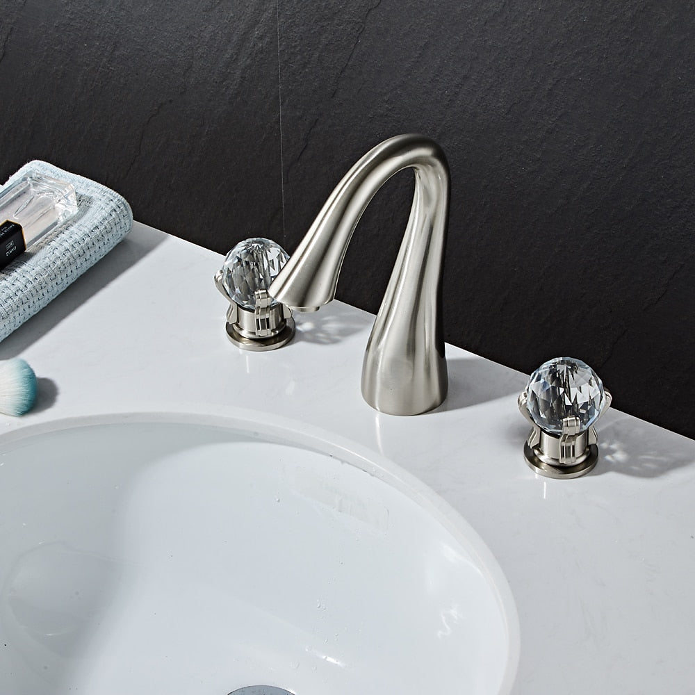 Crystal Knob Handle Widespread Bathroom Faucet, Modern Dual-Handle 3-Hole Faucet, Polished Gold / Chrome / Brushed Nickel