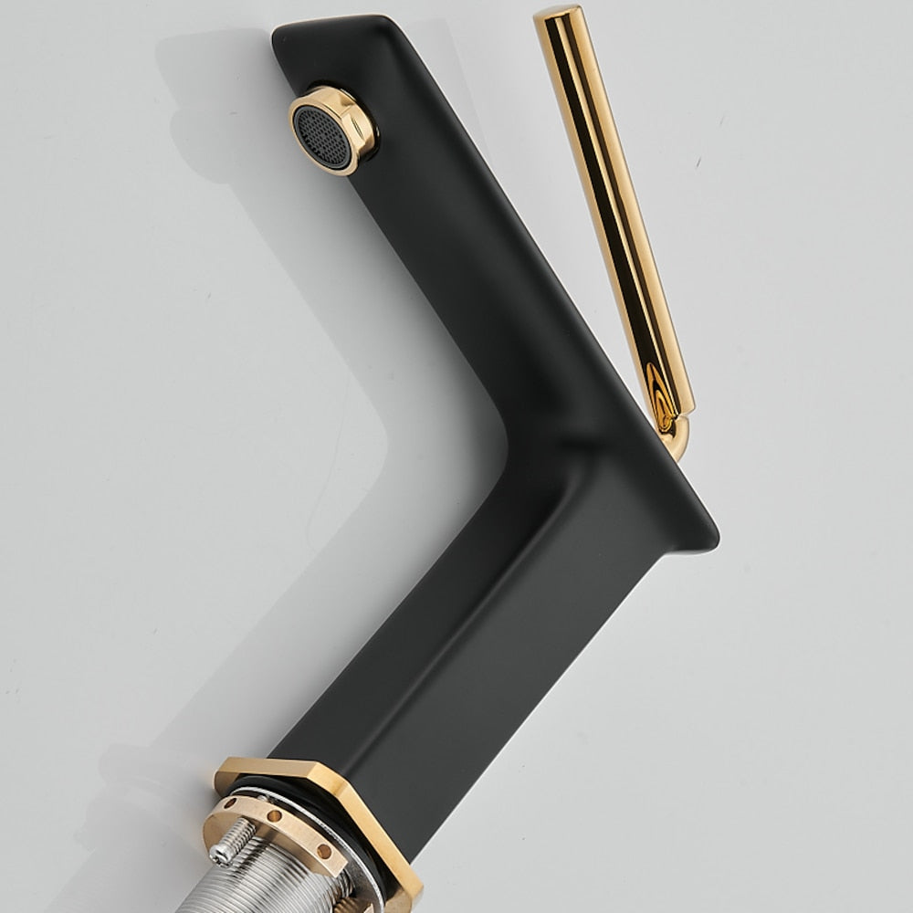Modern Single-Hole Bathroom Faucet, Single-Handle Brass Vessel Sink Faucet