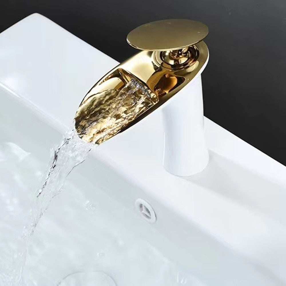 Modern Waterfall Bathroom Faucet, Single-Handle Single-Hole Faucet