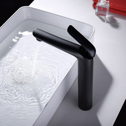 Matte Black Single-Hole Bathroom Faucet, Modern Single-Handle Brass Vanity Faucet