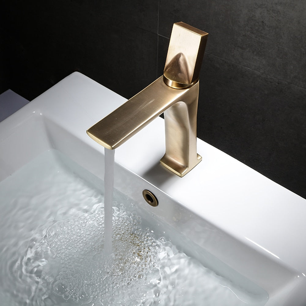 Brushed Gold Modern Bathroom Sink Faucet, Single-Hole Single-Handle Brass Faucet