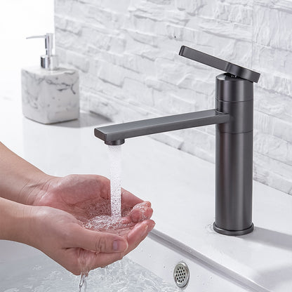 360-Degree Swivel Modern Bathroom Faucet, Single-Handle Vanity Faucet, Brushed Gold / Gunmetal / Matte Black / Chrome
