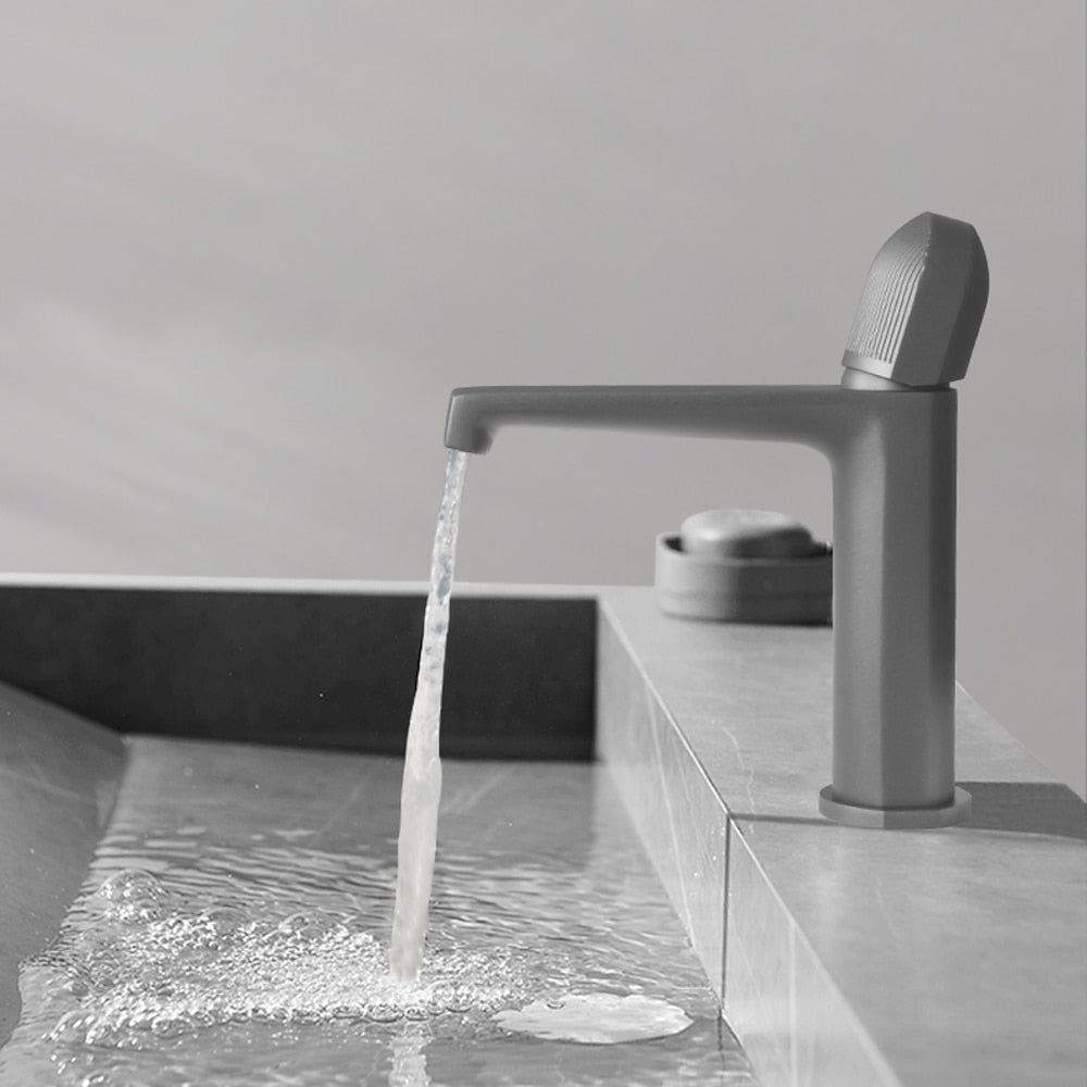 Waterfall Bathroom Faucet, Modern Single-Handle Brass Sink Faucet, Matte Black / Gunmetal / Matte White / Chrome / Brushed Gold