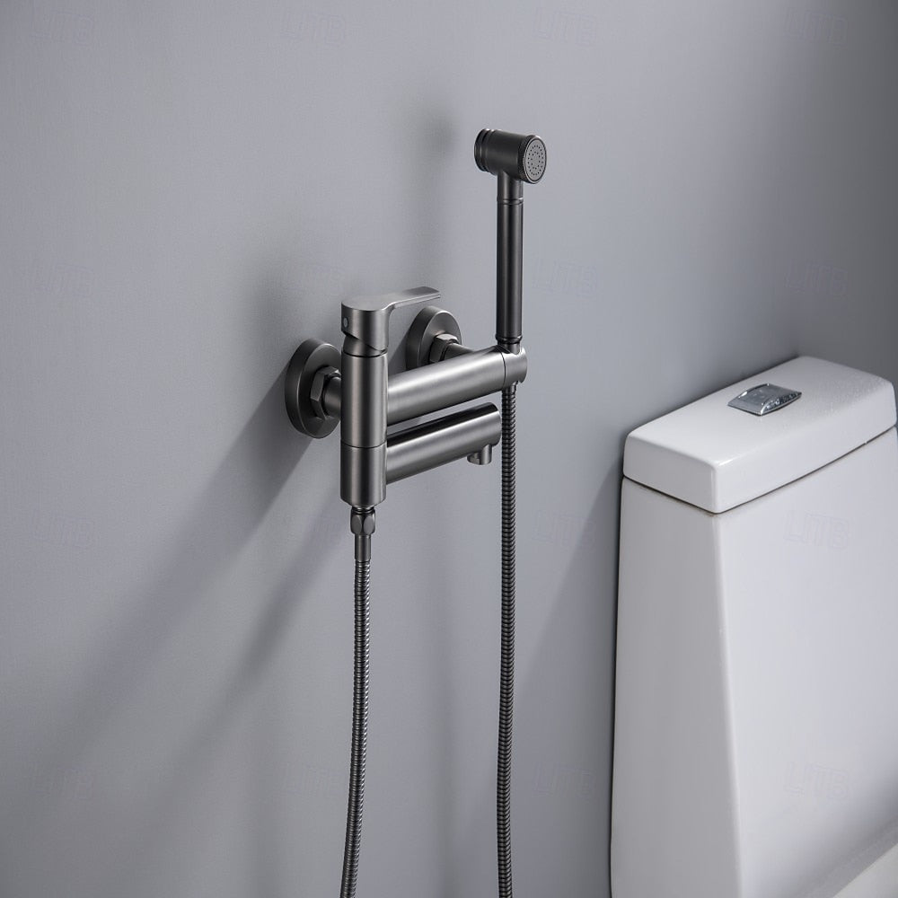 Modern Wall-Mounted Bidet Faucet, Single-Handle Bathroom Bidet Spray Faucet with Handheld Sprayer, Matte Black / Chrome / Brushed Gold
