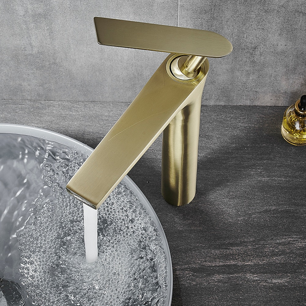 Modern Vessel Sink Faucet, Single-Handle Brass Bathroom Faucet