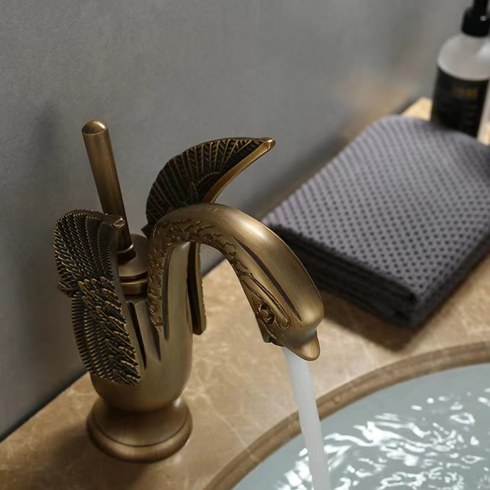 Vintage Swan Design Bathroom Faucet, Single-Hole Single-Handle Faucet, Antique Brass / Chrome / Polished Gold / Matte Black