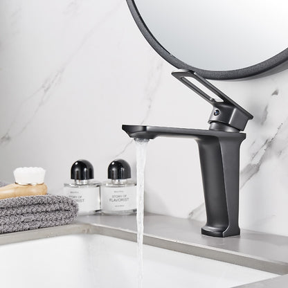 Modern Single-Hole Bathroom Sink Faucet, Single-Handle Brass Basin Faucet, Matte Black / Gunmetal / Chrome