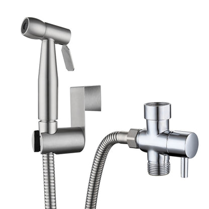 Lagomel wall-mounted bidet faucet, set in a Traditional/Classic/Vintage/Retro bathroom