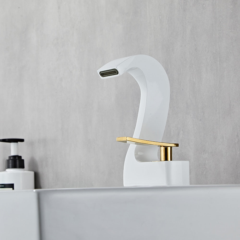 Waterfall Single-Hole Bathroom Faucet, Single-Handle Brass Faucet