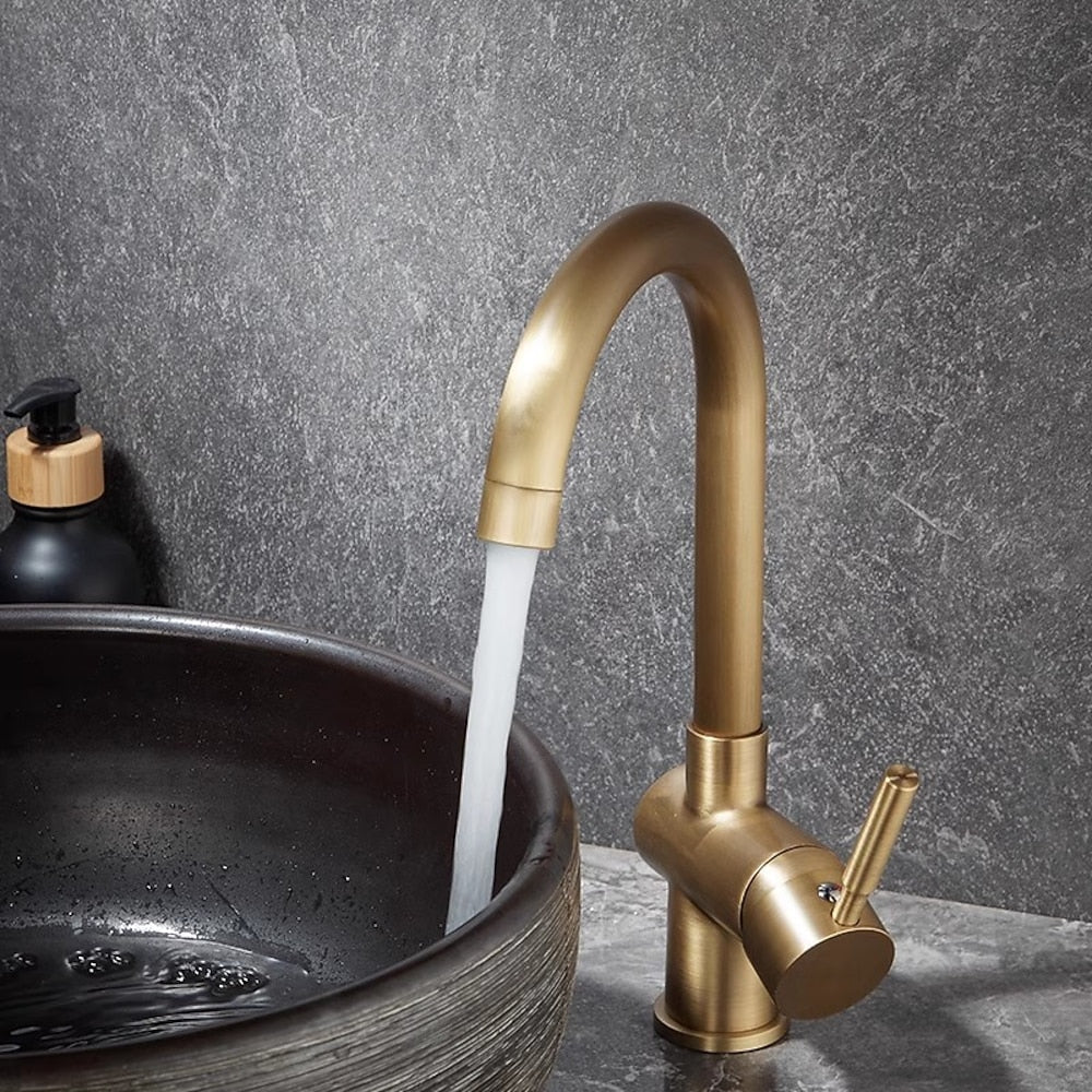 Antique Brass Traditional Bathroom Faucet, Single-Handle High Arc Swivel Spout Faucet