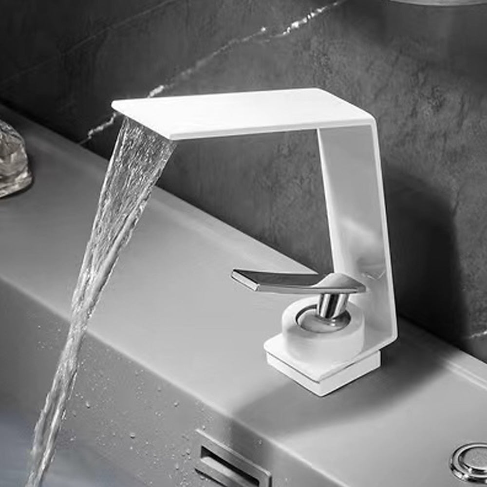 Waterfall Modern Single-Hole Bathroom Faucet, Single-Handle Brass Faucet