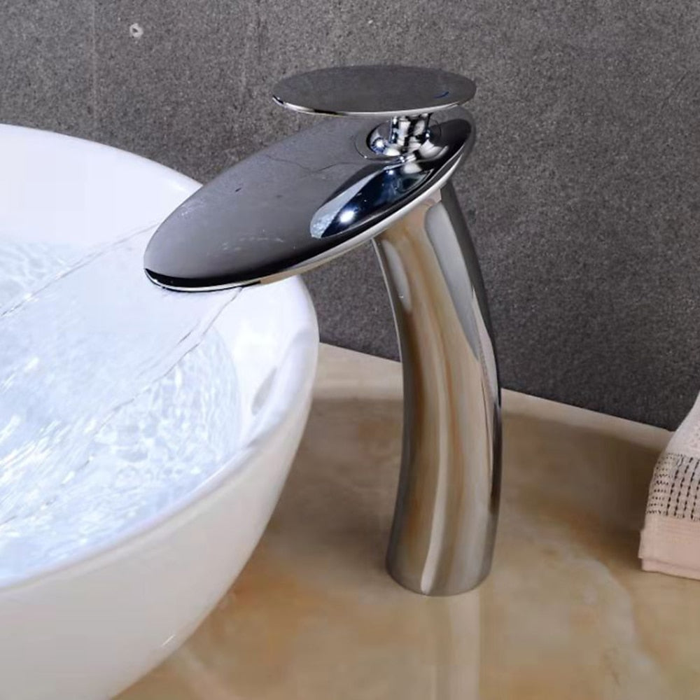 Modern Waterfall Bathroom Faucet, Single-Handle Brass Faucet, Matte Black / Chrome / Brushed Nickel / Brushed Gold / Polished Gold / Rose Gold / Oil-Rubbed Bronze / Venetian Bronze / Gunmetal / Matte White / Copper / Painted / Powder Coated